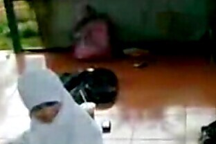 Ngintip Jilbab SMA Ketauan Mesum